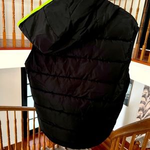 Puffer vest-reversable